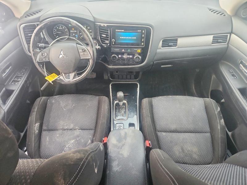 Photo 8 from auction – 2018 MITSUBISHI OUTLANDER with VIN JA4AZ3A31JZ007504
