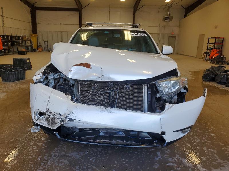 Photo 5 from auction – 2013 TOYOTA HIGHLANDER with VIN 5TDZK3EH2DS141799