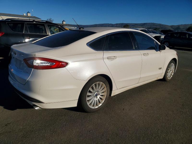 Photo 3 from auction – 2014 FORD FUSION SE with VIN 3FA6P0PU0ER298870