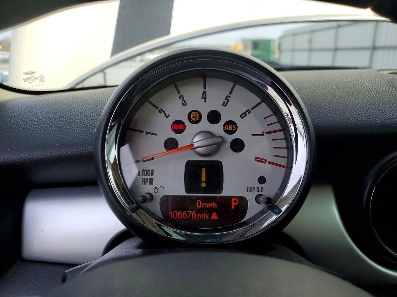 Photo 9 from auction – 2011 MINI COOPER with VIN WMWSV3C5XBTY10981