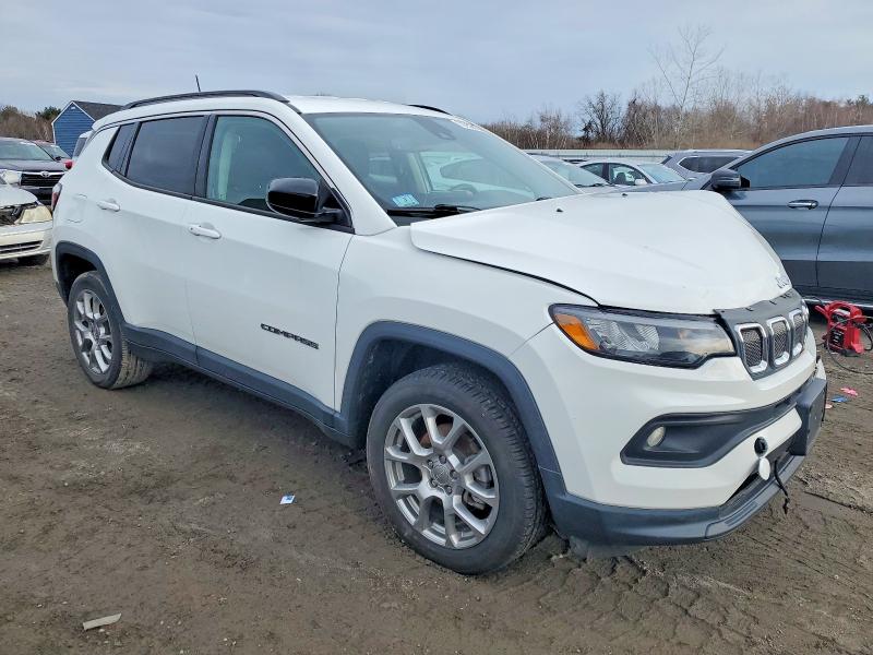 Photo 4 from auction – 2022 JEEP COMPASS with VIN 3C4NJDFB4NT178944