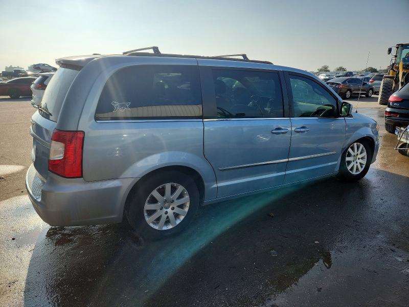 Photo 3 from auction – 2013 CHRYSLER TOWN & COU with VIN 2C4RC1BG5DR675935