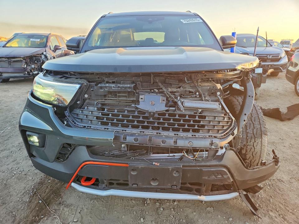Photo 5 from auction – 2023 FORD EXPLORER T with VIN 1FMSK8JHXPGA14135