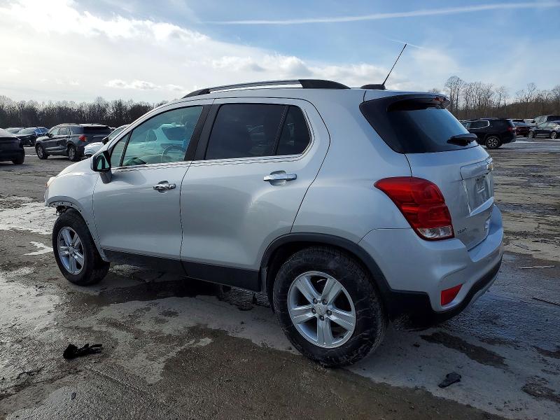 Фото 2 с аукциона – 2020 CHEVROLET TRAX 1LT с VIN KL7CJLSB3LB016015