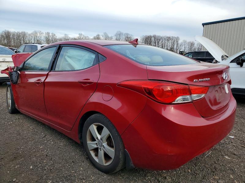 Photo 2 from auction – 2013 HYUNDAI ELANTRA GL with VIN KMHDH4AE2DU944484