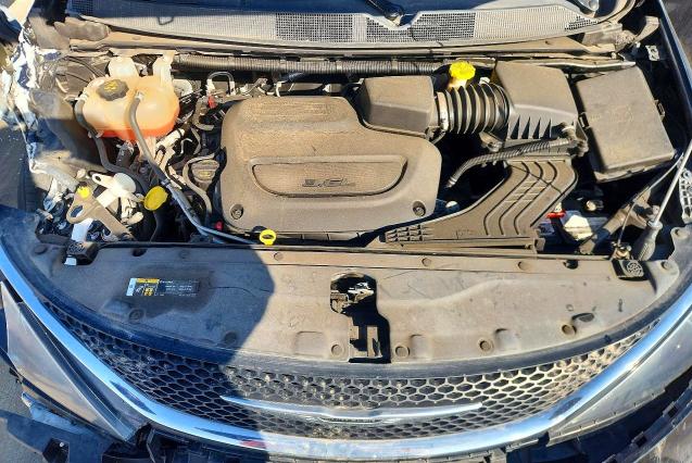 Photo 12 from auction – 2021 CHRYSLER VOYAGER with VIN 2C4RC1DG5MR532979