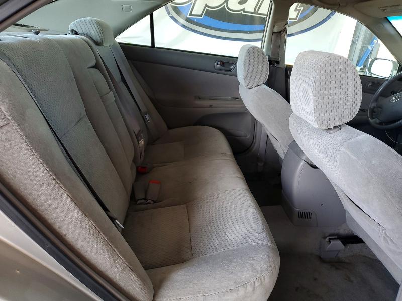 Photo 10 from auction – 2004 TOYOTA CAMRY LE with VIN 4T1BF30K74U577743