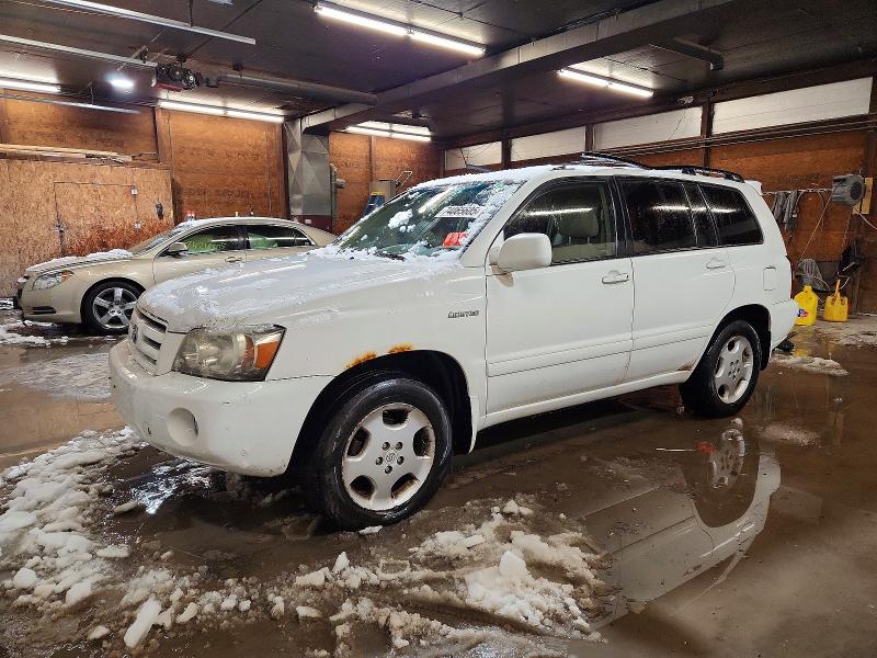 TOYOTA HIGHLANDER 2005 with VIN JTEEP21A950076386 - Photo from auction