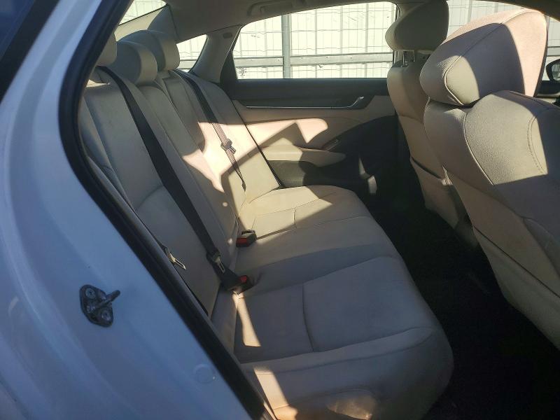 Photo 10 from auction – 2018 HONDA ACCORD with VIN 1HGCV1F41JA263304
