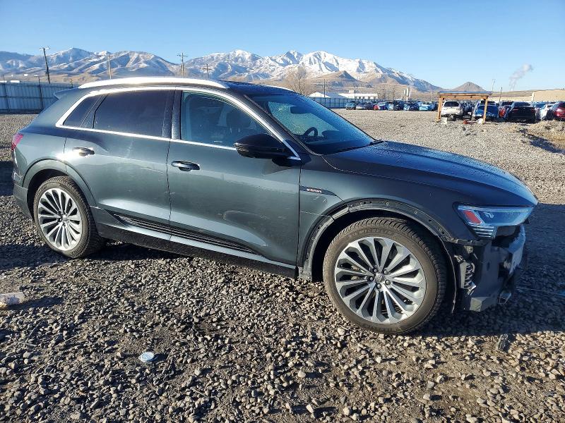 Photo 4 from auction – 2019 AUDI E-TRON PRE with VIN WA1VABGE7KB008906
