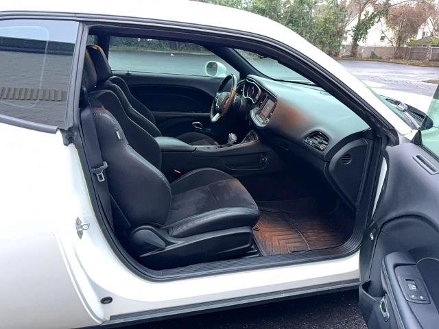 Photo 5 from auction – 2016 DODGE CHALLENGER with VIN 2C3CDZFJ0GH231805