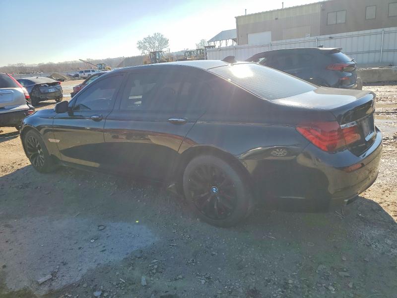 Photo 2 from auction – 2013 BMW 750 LI with VIN WBAYE8C59DD131949