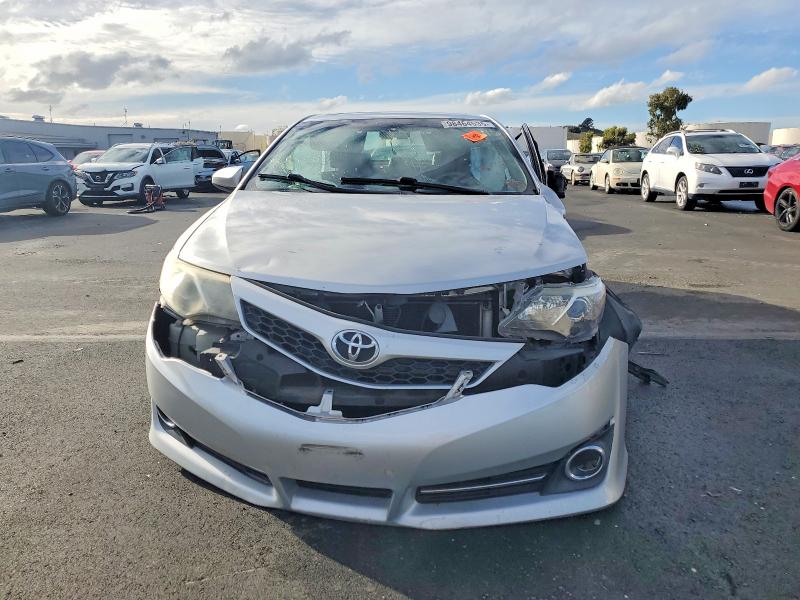 Photo 5 from auction – 2014 TOYOTA CAMRY with VIN 4T1BK1FK0EU026093