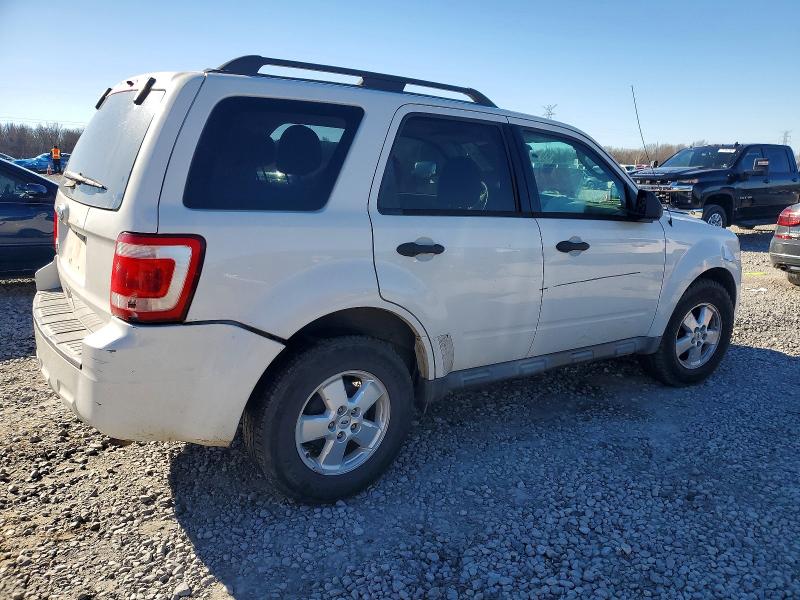 Photo 3 from auction – 2012 FORD ESCAPE XLT with VIN 1FMCU0D74CKA47643