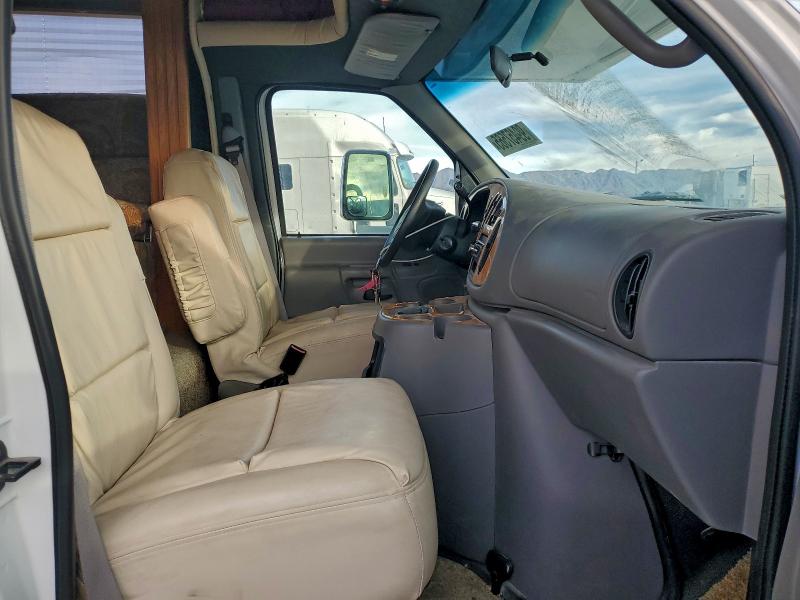 Photo 5 from auction – 2002 FORD ECONOLINE with VIN 1FDXE45S42HA17787