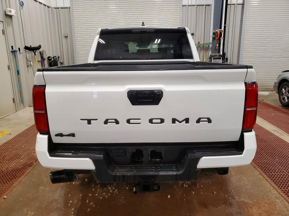 Photo 6 from auction – 2024 TOYOTA TACOMA with VIN 3TMLB5JN6RM085340