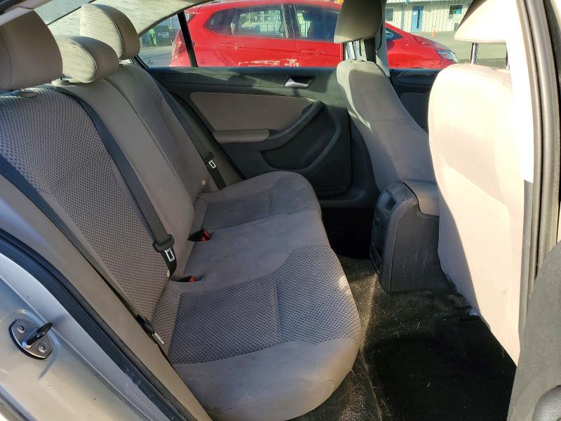 Photo 10 from auction – 2014 VOLKSWAGEN JETTA with VIN 3VW2K7AJ0EM324876