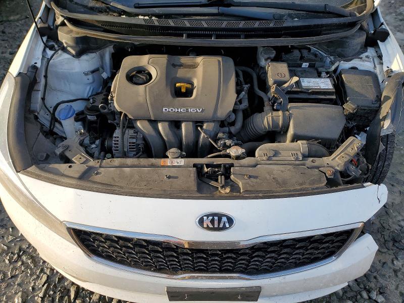 Photo 11 from auction – 2018 KIA FORTE LX with VIN 3KPFK4A76JE206391
