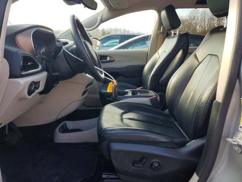Photo 7 from auction – 2018 CHRYSLER PACIFICA T with VIN 2C4RC1BG0JR210619