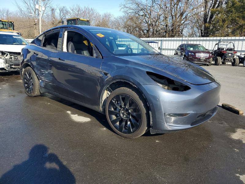 Photo 4 from auction – 2021 TESLA MODEL Y with VIN 5YJYGDEE4MF177409