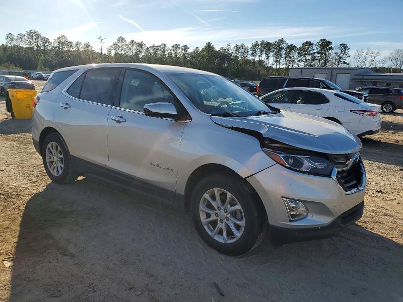 Photo 4 from auction – 2019 CHEVROLET EQUINOX LT with VIN 3GNAXKEV2KS552828