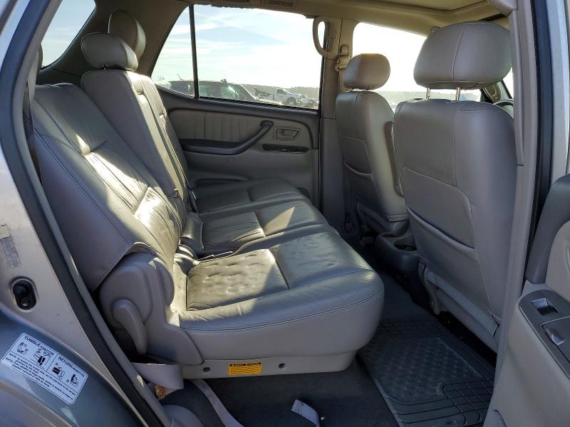 Photo 11 from auction – 2004 TOYOTA SEQUOIA with VIN 5TDBT48A04S205423