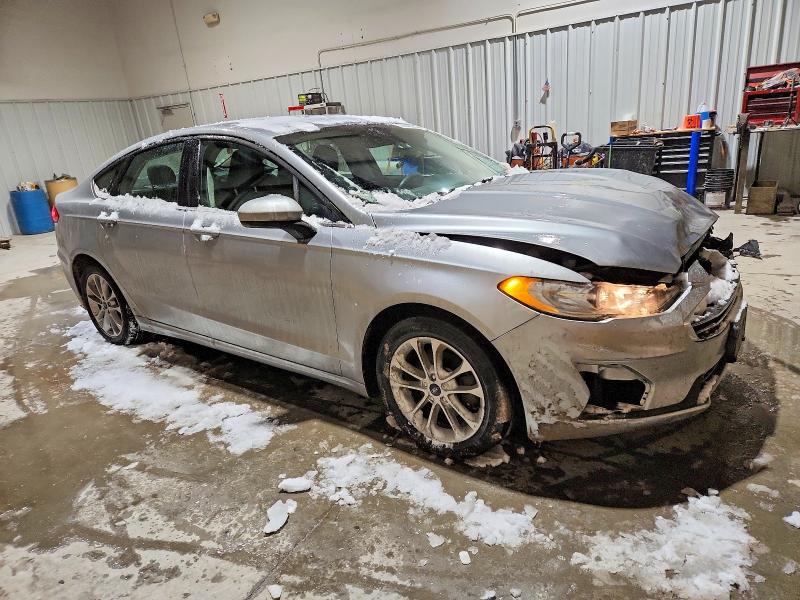 Photo 4 from auction – 2020 FORD FUSION with VIN 3FA6P0LU8LR231341