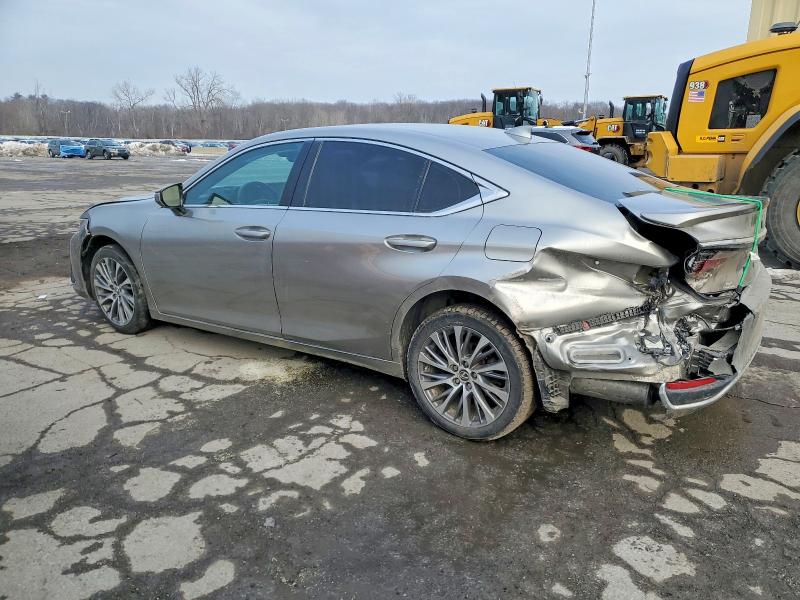 Photo 2 from auction – 2021 LEXUS ES 300H with VIN 58ADA1C1XMU005900