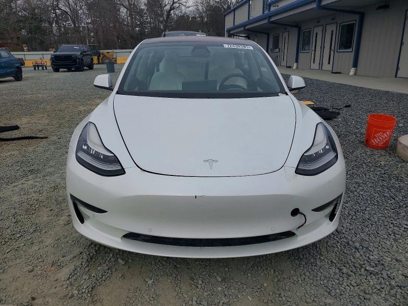 Photo 5 from auction – 2018 TESLA MODEL 3 with VIN 5YJ3E1EB5JF081658