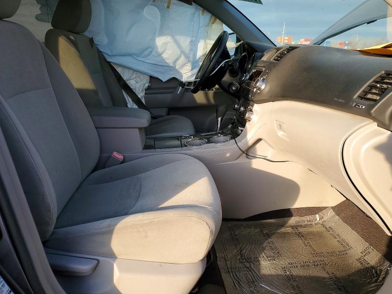 Photo 7 from auction – 2011 TOYOTA HIGHLANDER with VIN 5TDBK3EH4BS080020