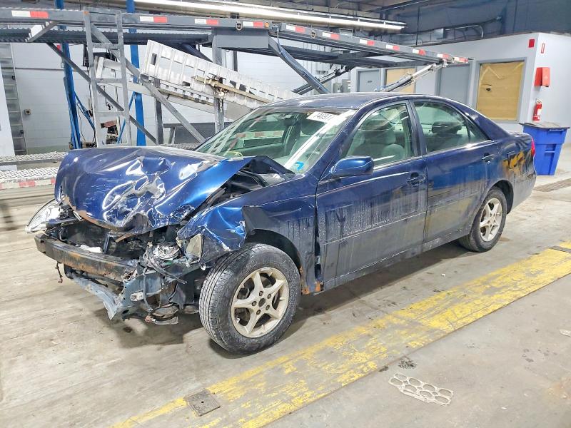 TOYOTA CAMRY LE 2002 с VIN 4T1BE32K42U630010 - Фото с аукциона