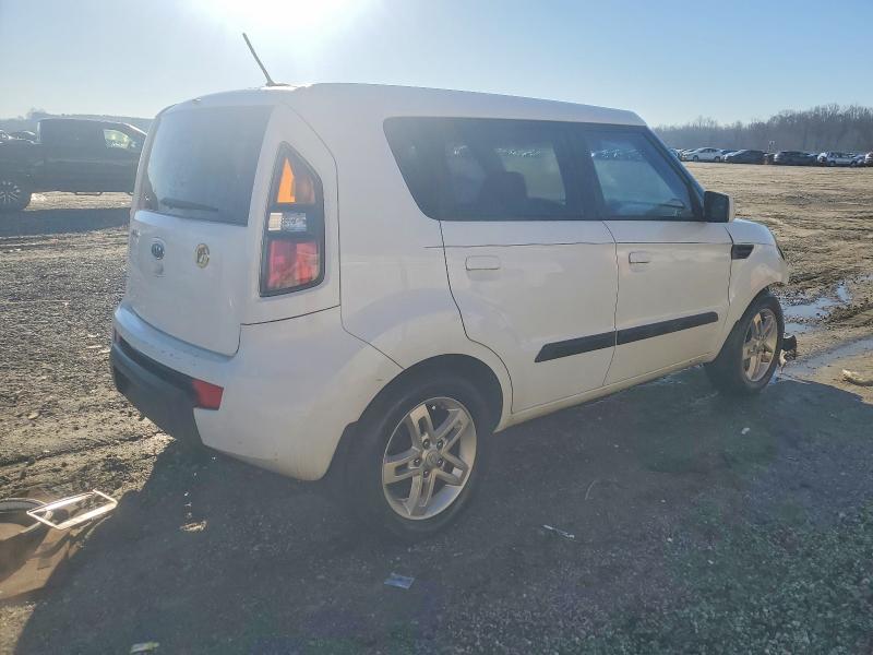 Photo 3 from auction – 2010 KIA SOUL + with VIN KNDJT2A21A7702781