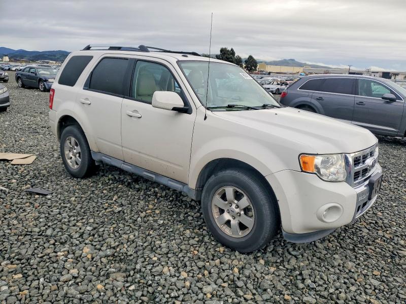 Photo 4 from auction – 2012 FORD ESCAPE LIM with VIN 1FMCU0EG4CKA15810