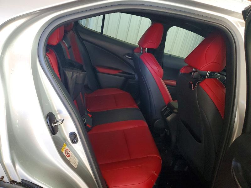 Photo 10 from auction – 2019 LEXUS UX 200 with VIN JTHY3JBH7K2012994