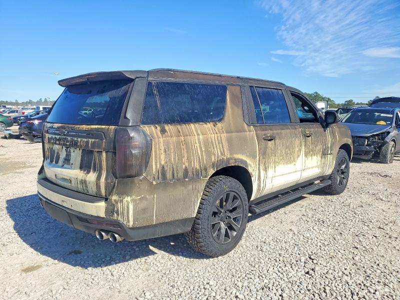 Photo 3 from auction – 2023 CHEVROLET SUBURBAN with VIN 1GNSKDKL0PR293882