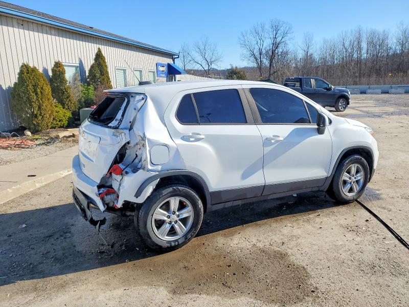 Photo 3 from auction – 2018 CHEVROLET TRAX LS with VIN KL7CJNSB4JB722709