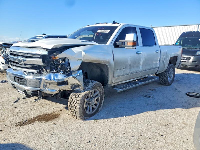 CHEVROLET SILVERADO 2019 with VIN 1GC4KXEY3KF113122 - Photo from auction
