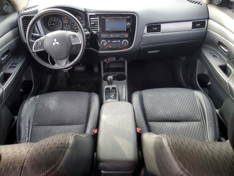 Photo 8 from auction – 2015 MITSUBISHI OUTLANDER with VIN JA4AZ3A38FZ000718