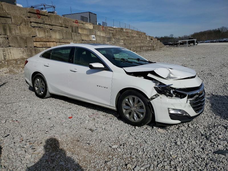 Photo 4 from auction – 2019 CHEVROLET MALIBU with VIN 1G1ZD5ST1KF142253