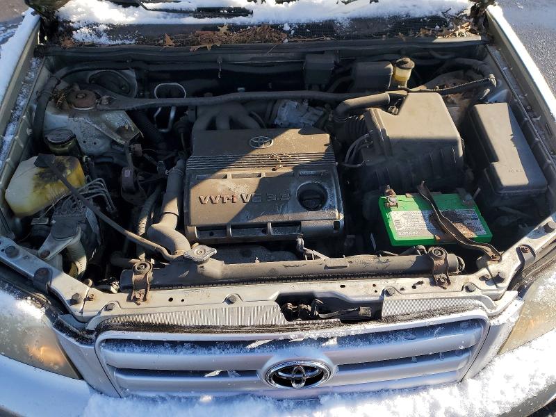 Photo 12 from auction – 2005 TOYOTA HIGHLANDER with VIN JTEEP21A650069752