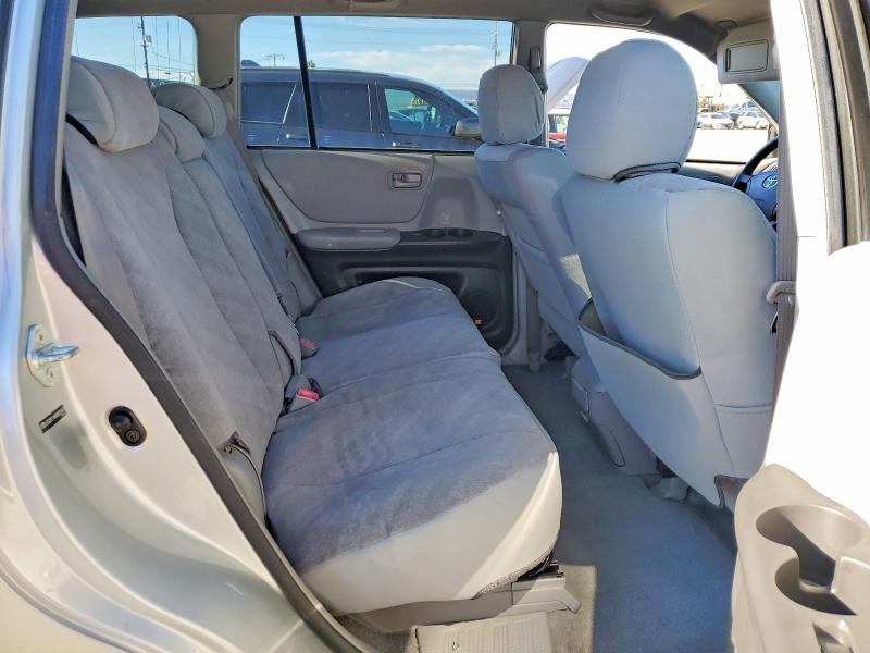 Photo 11 from auction – 2004 TOYOTA HIGHLANDER with VIN JTEDP21A840025469