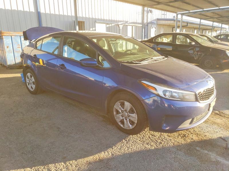 Photo 4 from auction – 2017 KIA FORTE LX with VIN 3KPFK4A76HE125708