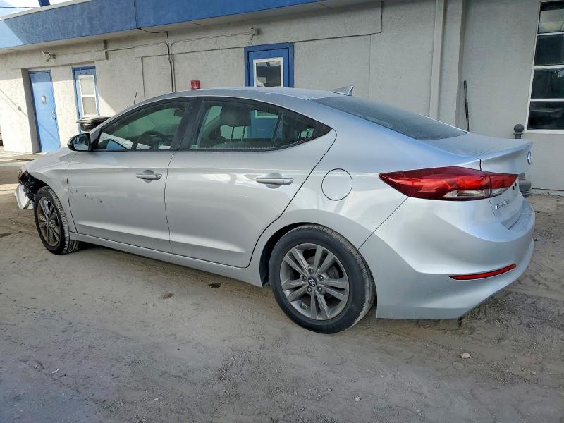 Photo 2 from auction – 2017 HYUNDAI ELANTRA with VIN 5NPD84LF6HH124743