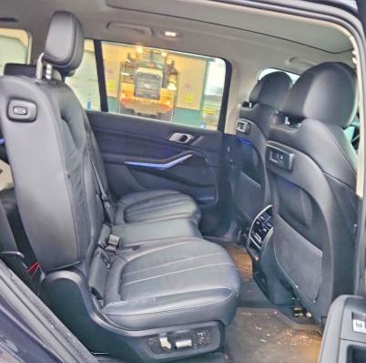 Photo 10 from auction – 2021 BMW X7 XDRIVE4 with VIN 5UXCW2C04M9D95662