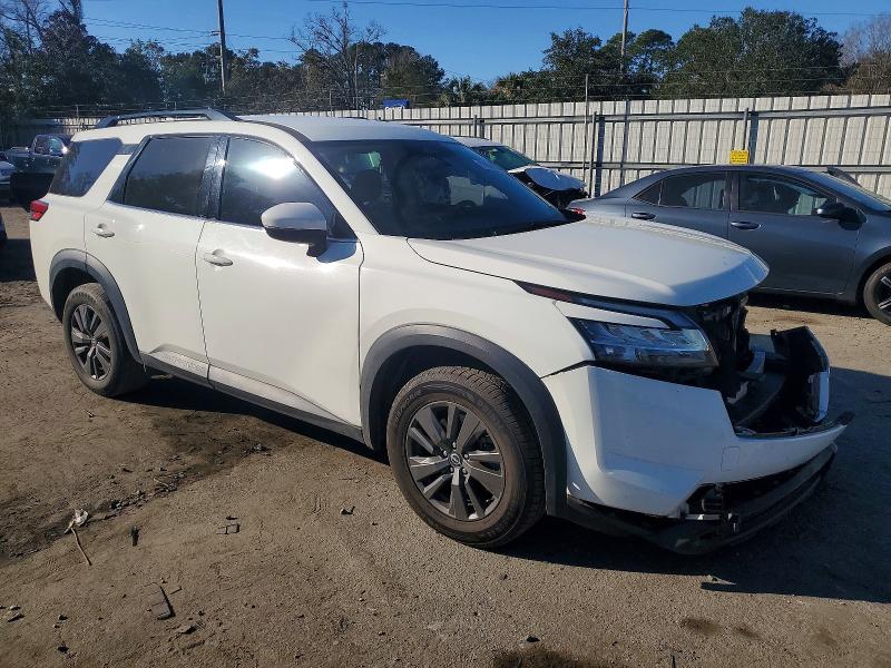 Photo 4 from auction – 2022 NISSAN PATHFINDER with VIN 5N1DR3BC2NC220791