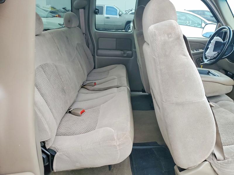 Photo 10 from auction – 2002 CHEVROLET SILVERADO with VIN 2GCEC19V621251467