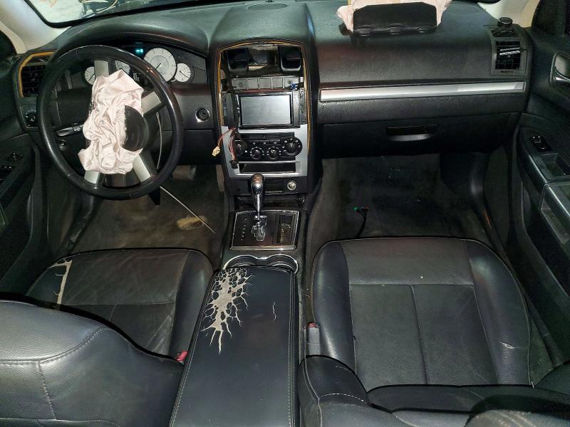 Photo 8 from auction – 2010 CHRYSLER 300 TOURIN with VIN 2C3CA5CV6AH246485