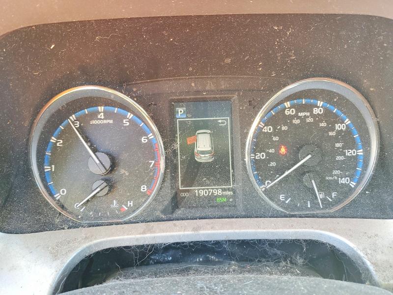 Photo 9 from auction – 2016 TOYOTA RAV4 LIMIT with VIN 2T3DFREV1GW439223