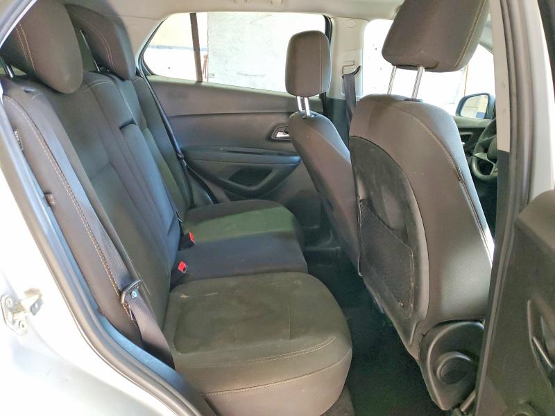 Photo 11 from auction – 2018 CHEVROLET TRAX LS with VIN 3GNCJNSB5JL329326