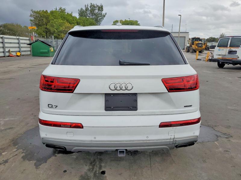 Photo 6 from auction – 2019 AUDI Q7 PREMIUM with VIN WA1LHAF72KD043115